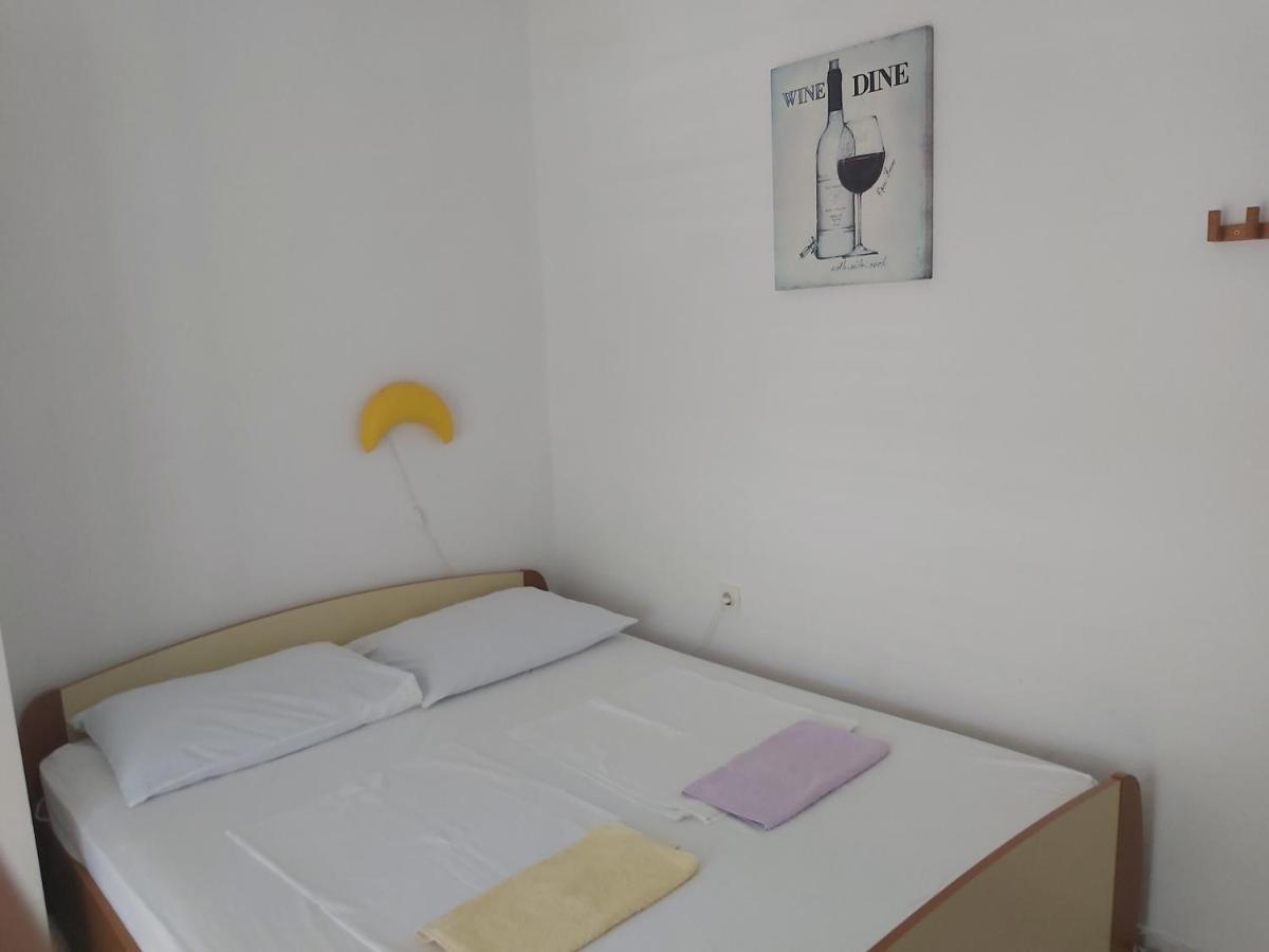 Apartments Iva I Marko Marina Bagian luar foto