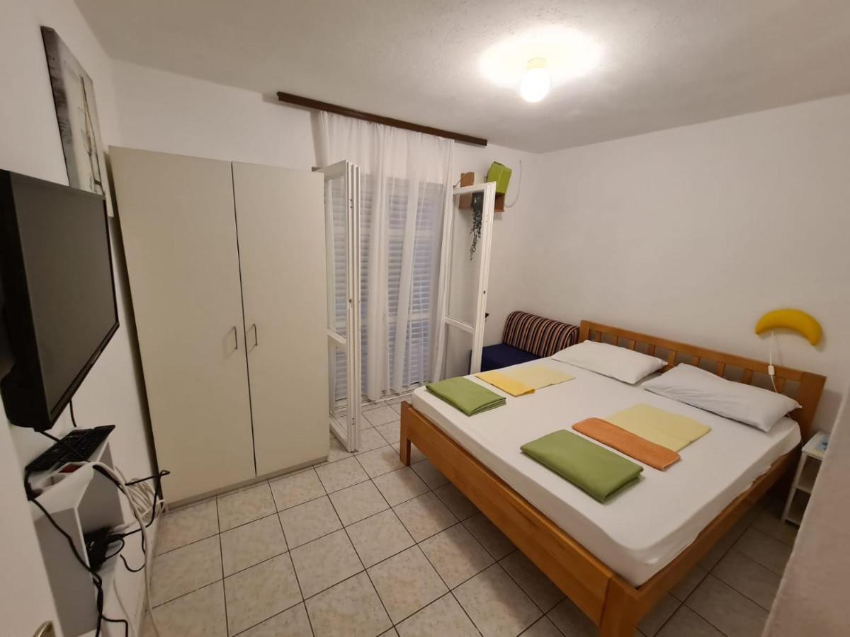 Apartments Iva I Marko Marina Bagian luar foto