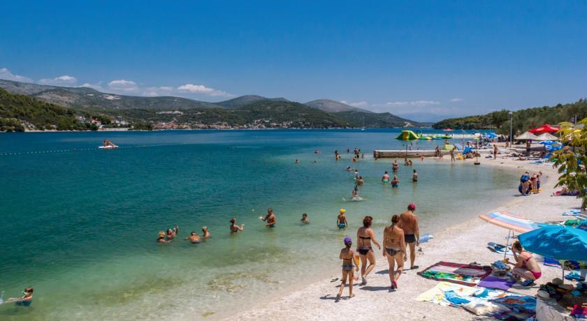 Apartments Iva I Marko Marina Bagian luar foto
